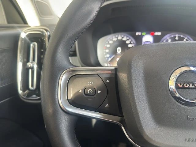 Volvo XC40 Momentum T3