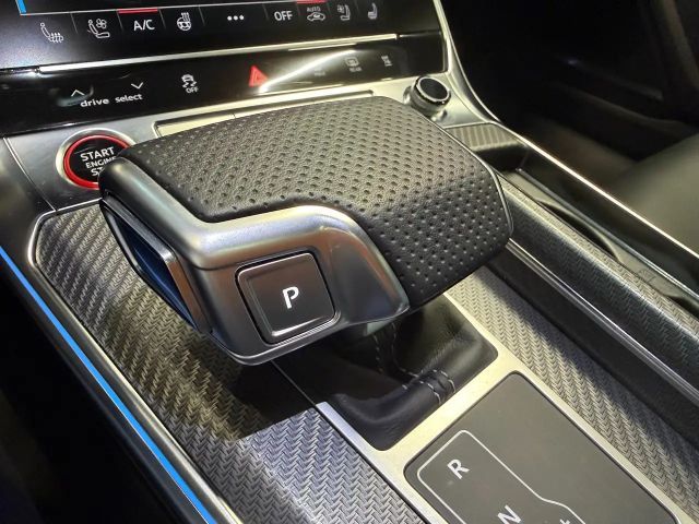 Audi RS6 Avant Performance Quattro