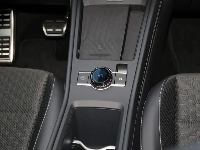 Volkswagen T-Roc 1.5 eTSI DSG R-Line