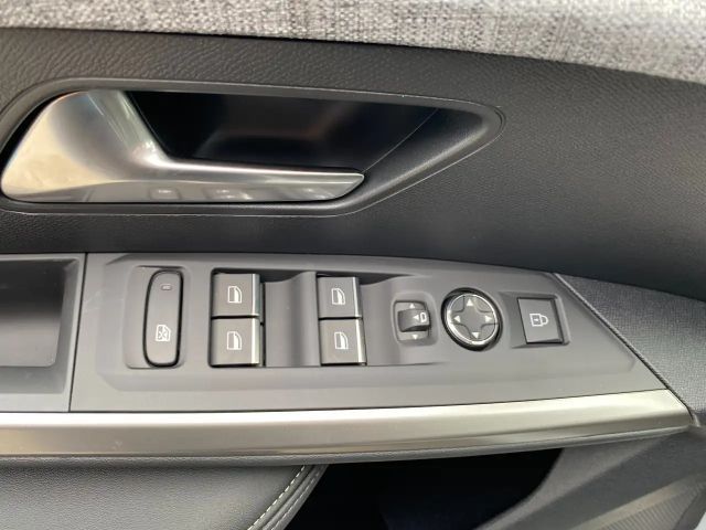 Peugeot E-5008 GT-Line