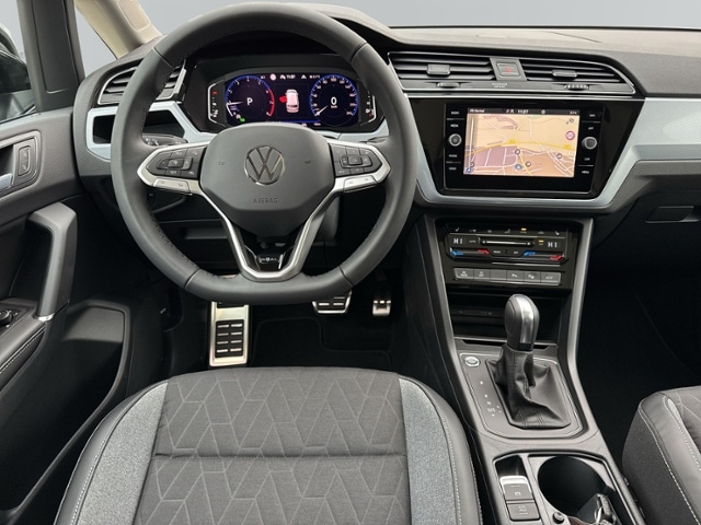 Volkswagen Touran 1.5 TSI DSG