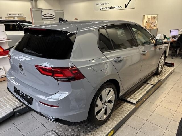 Volkswagen Golf 1.5 TSI Golf VIII R-Line
