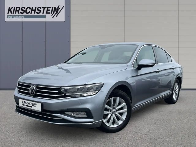 Volkswagen Passat 1.5 TSI BMT Business