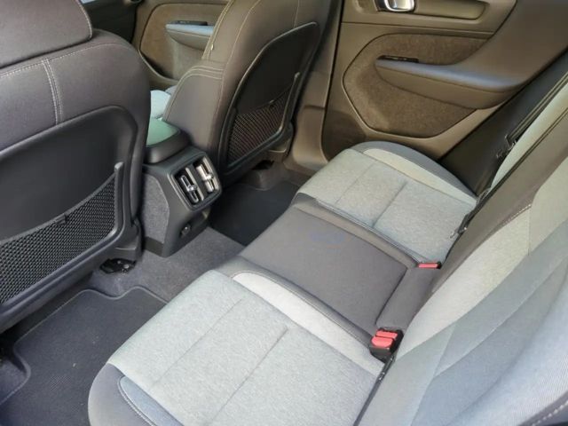 Volvo XC40 Dark Plus