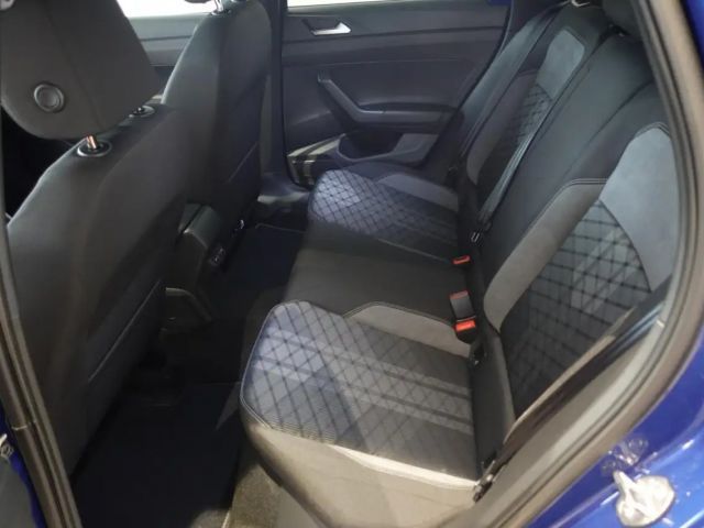 Volkswagen Polo 1.0 TSI DSG R-Line