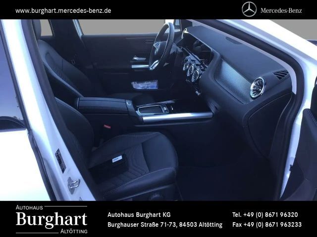 Mercedes-Benz B 200 Progressive Sedan