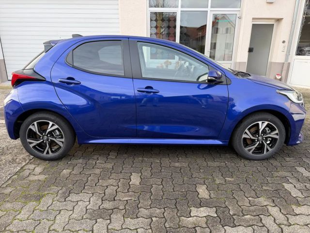 Toyota Yaris Active Hatchback Hybride