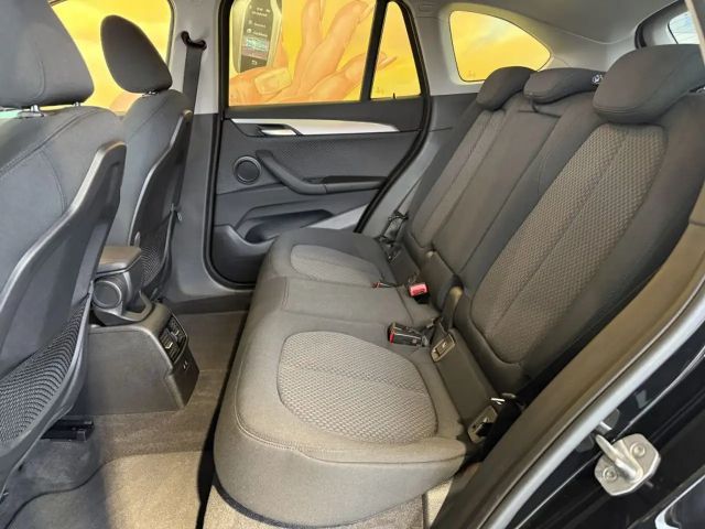 BMW X1 Advantage pakket xDrive