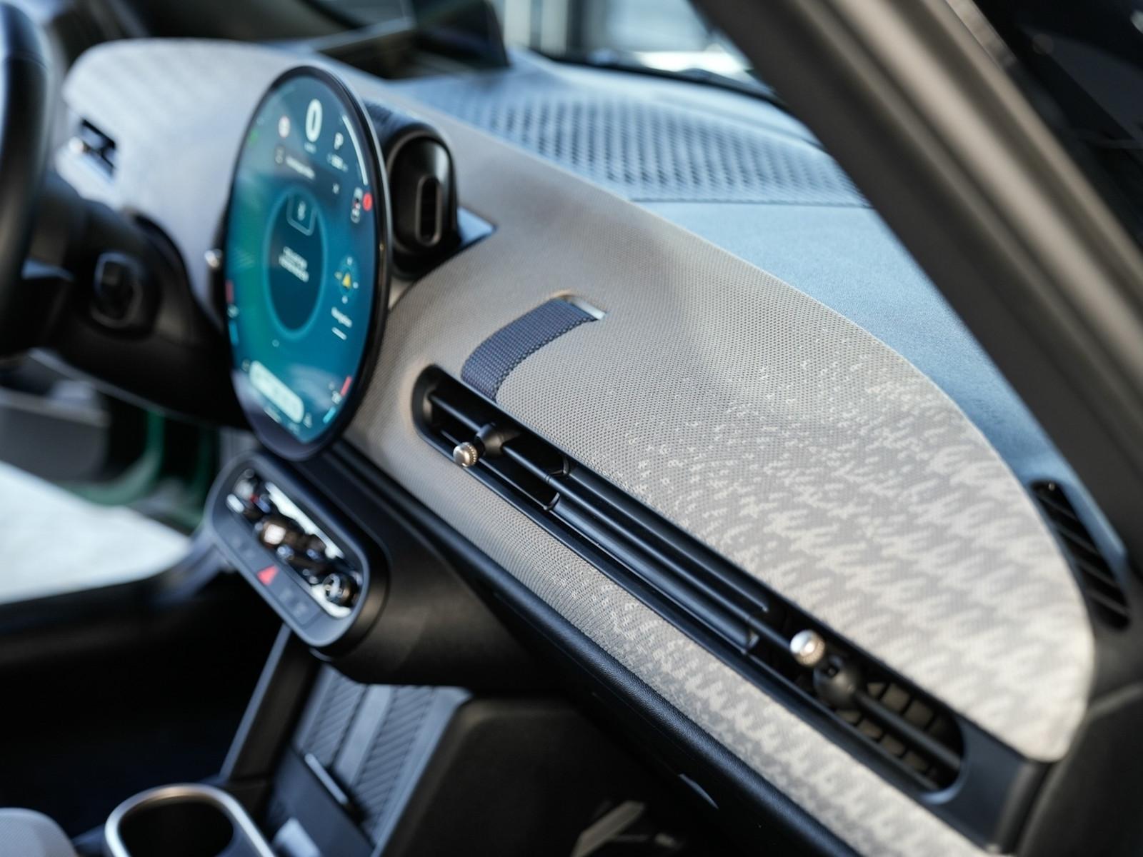 MINI Cooper Favoured