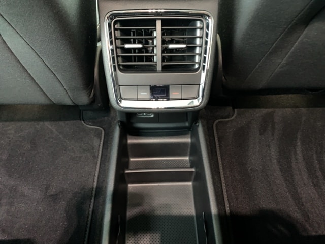 Skoda Enyaq iV60 Lodge, pACC, 20" Alu, Navi, LED