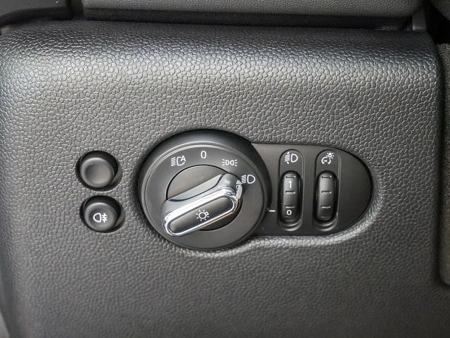 MINI Cooper LED+KLIMAAUTOMATIK+PDC+NAVI+