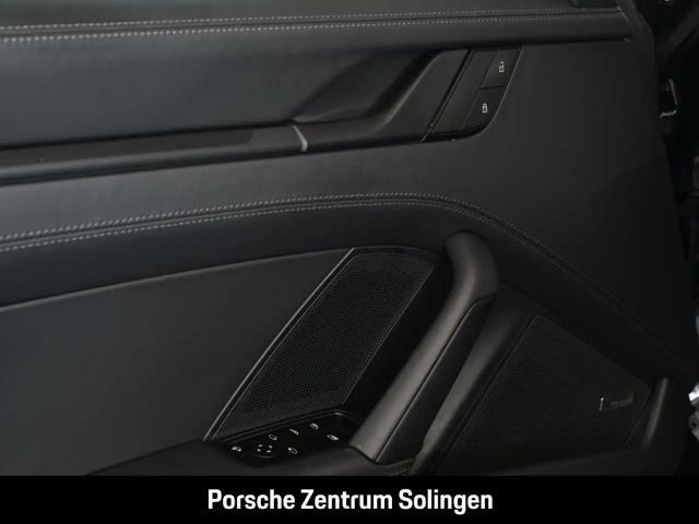 Porsche 992 Cabrio Carrera GTS