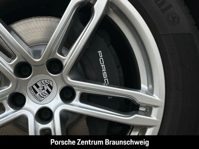 Porsche Macan BOSE Sportabgasanlage Panoramadach LED