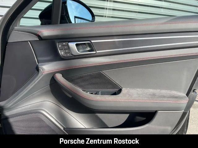 Porsche Panamera GTS