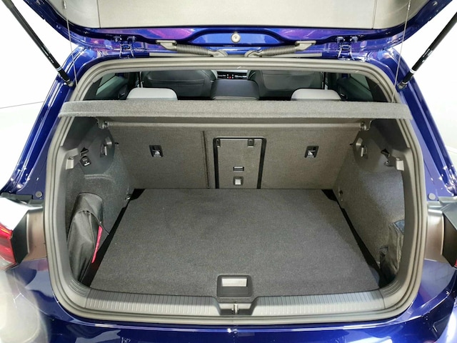 Volkswagen Golf 1.5 eTSI R-Line