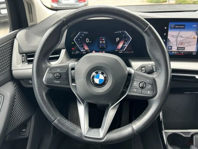 BMW 220 220i Active Tourer