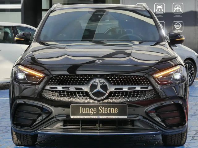 Mercedes-Benz GLA 200 AMG Line