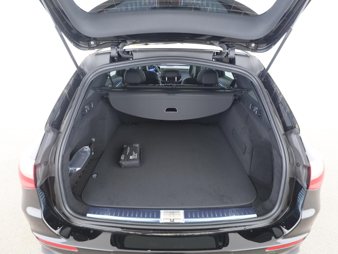 Mercedes-Benz E 220 AMG Line E 220 d Estate