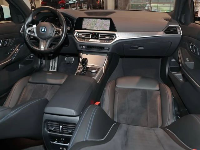 BMW 330 330e M-Sport Touring