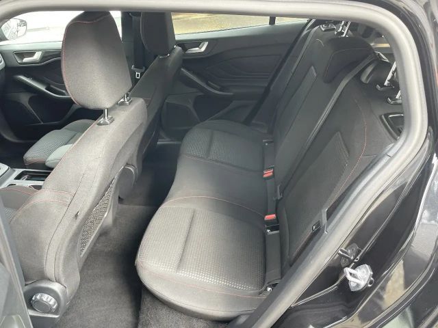 Ford Focus ST Line Wagon