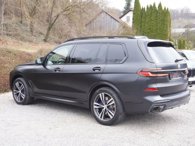 BMW X7 M 60i Frozen Black LCI AHK Carbon SkyLounge ACC 360K