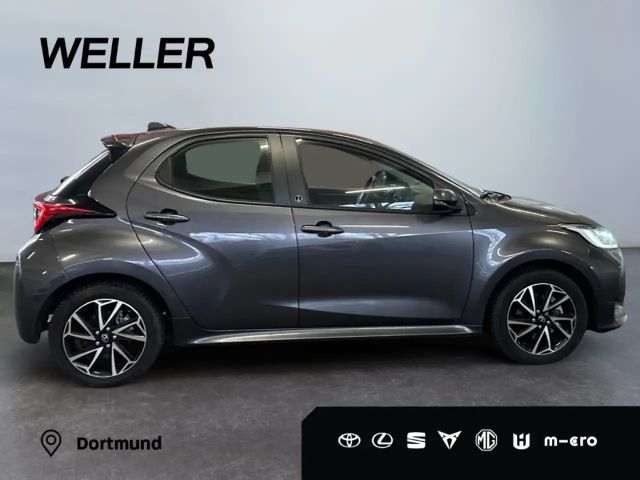 Toyota Yaris Hatchback Hybride Team D