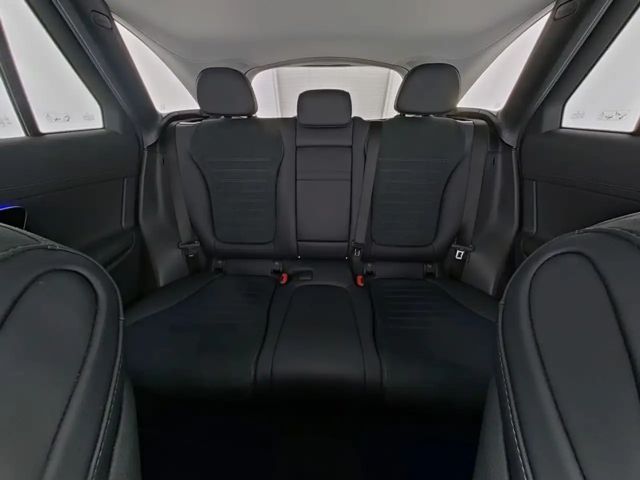 Mercedes-Benz GLC 300 4MATIC AMG Line