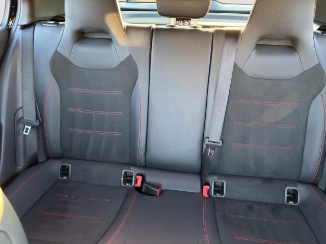 Mercedes-Benz A 200 A 200 d AMG Line