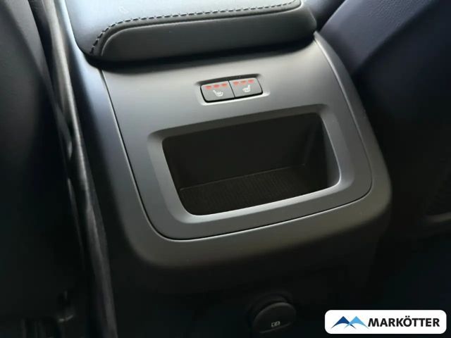 Volvo XC60 AWD Plus T8