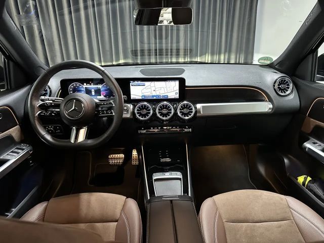 Mercedes-Benz GLB 250 4MATIC AMG Line
