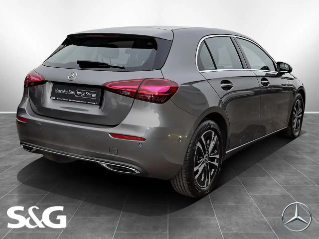 Mercedes-Benz A 180 Hatchback