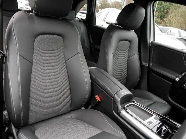 Mercedes-Benz B 200 Progressive