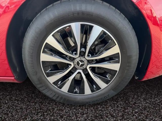 Mercedes-Benz A 180 A 180 d