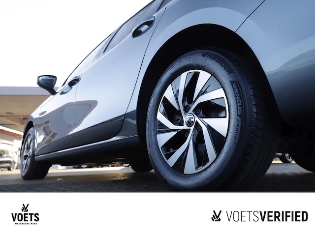 Volkswagen Passat 1.5 eTSI Business DSG Variant