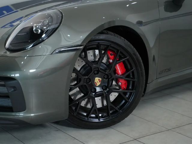 Porsche 992 Carrera Coupé GTS