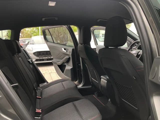 Ford Focus EcoBoost ST Line Wagon