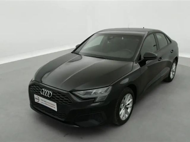 Audi A3 30 TDI Attraction Avant Sedan