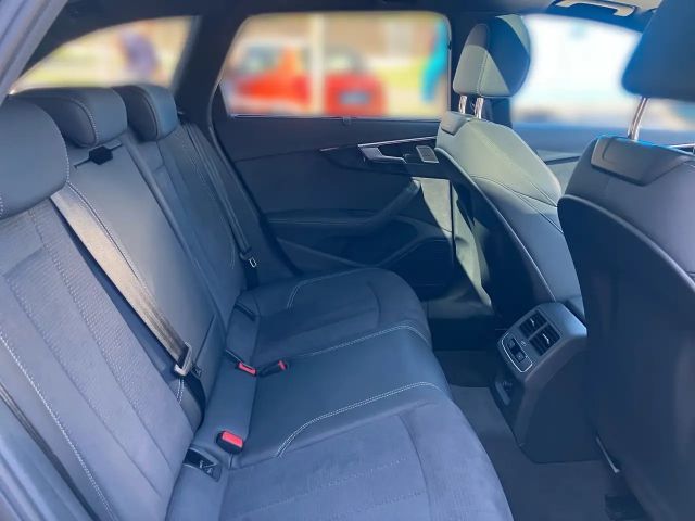 Audi A4 40 TFSI Quattro S-Line