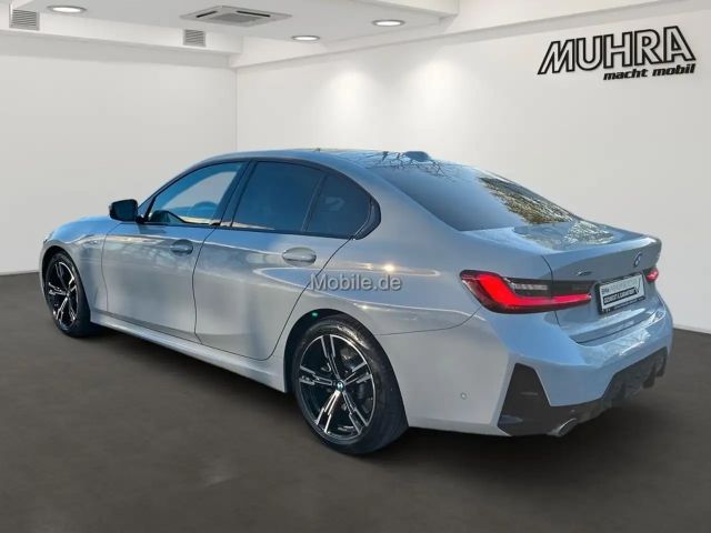 BMW 330 330d M-Sport Sedan xDrive