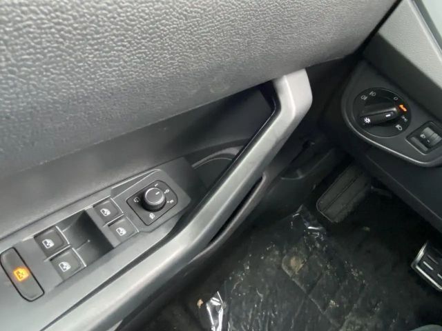 Volkswagen Polo 1.0 TSI DSG R-Line