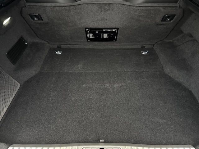 Ferrari Purosangue *Embleme*PDC*Klima*Leder*