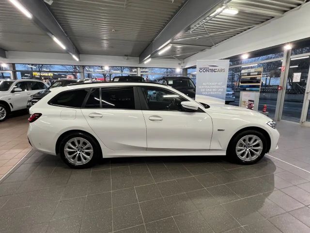 BMW 330 330e Advantage pakket Touring