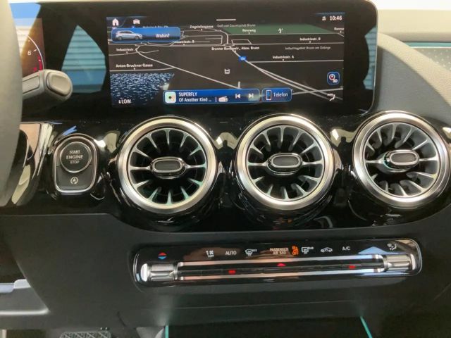 Mercedes-Benz B 220 4MATIC Progressive Sedan