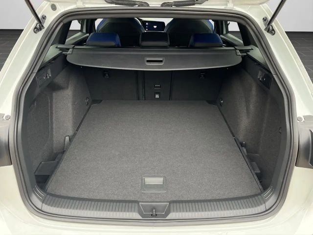 Volkswagen Golf 2.0 TSI DSG Golf VIII Variant