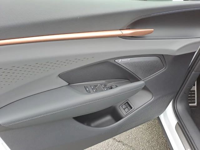 Cupra Terramar 1.5 e-Hybrid