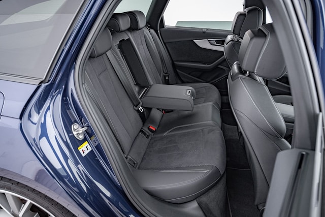 Audi A4 35 TFSI Avant S-Line S-Tronic