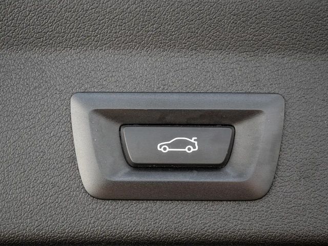 BMW 120 120i Sedan Sport Line