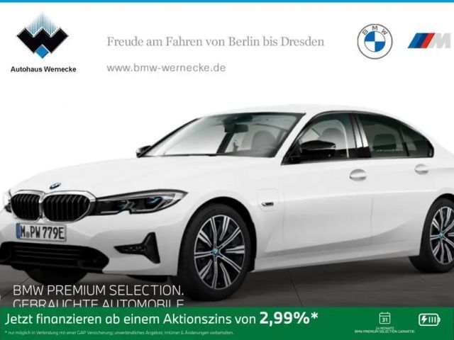 BMW 330 330e Sedan Sport Line