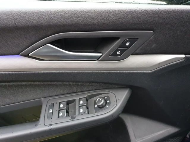 Volkswagen Golf 1.5 TSI DSG Life Variant