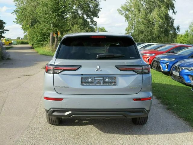 Mitsubishi Outlander PLUS, 0,99% Kredit! 8 Jahre Garantie!